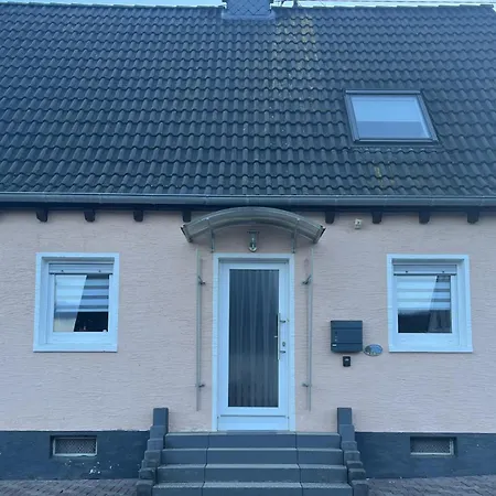 Holiday home Jenny's *